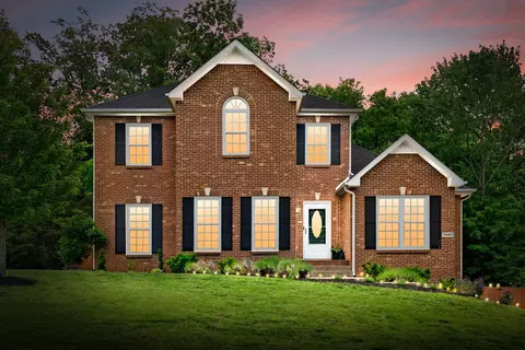 3443 Hickory Glen Dr, Clarksville, TN 37040