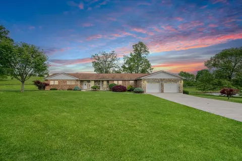 390 Lincoln St, Crossville, TN 38572