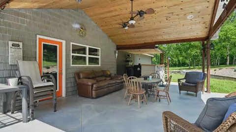 530 Glasgow Branch Rd, Hartsville, TN 37074