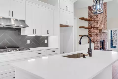 Kitchen - 309 Hickory Grove Dr, Morrison, TN 37357 photo 6 of 10