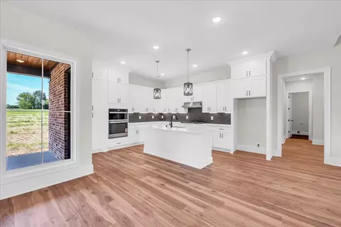 Kitchen - 309 Hickory Grove Dr, Morrison, TN 37357 photo 1 of 10