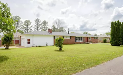 1008 Pasadena Ave, Muscle Shoals, AL 35661