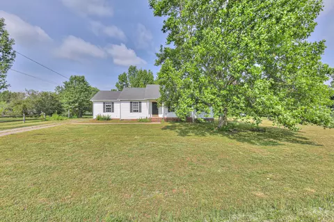 1716 Golden Valley Dr, Christiana, TN 37037
