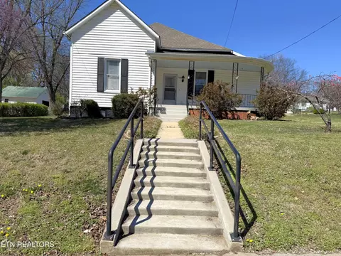 1607 Sevierville Rd, Maryville, TN 37804