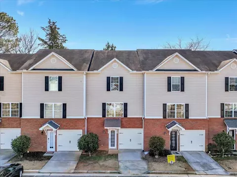 39 Middlebrook Dr, Cartersville, GA 30120