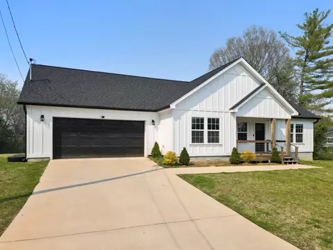 138 Orchard Grass Ln, Chickamauga, GA 30707