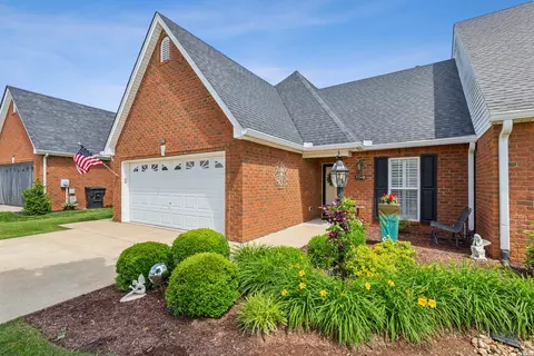 Exterior - 3348 Berryside Dr, Murfreesboro, TN 37128 photo 2 of 4