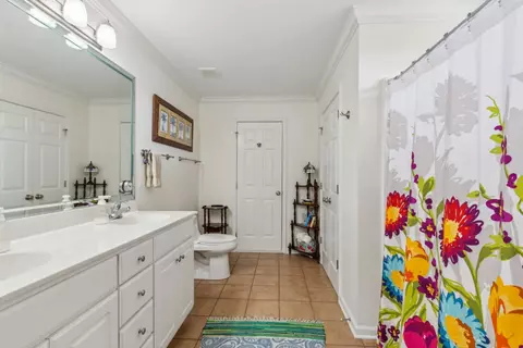 Bath - 3348 Berryside Dr, Murfreesboro, TN 37128 photo 1 of 3
