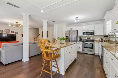Kitchen - 3348 Berryside Dr, Murfreesboro, TN 37128 photo 3 of 3