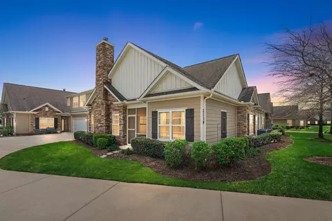 2139 Stonecenter Ln, Murfreesboro, TN 37128