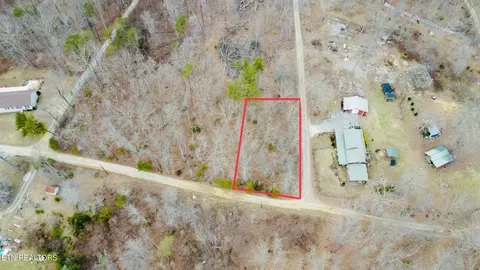 15 Linda St, Crossville, TN 38572