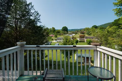 333 Eagle Bluff Rd, Jacksboro, TN 37757 photo 18