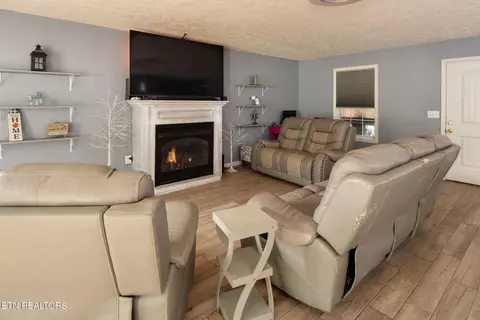 333 Eagle Bluff Rd, Jacksboro, TN 37757 photo 24
