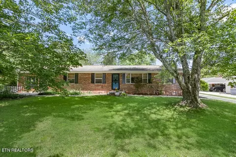 2009 Cedar Ln, Kingston, TN 37763