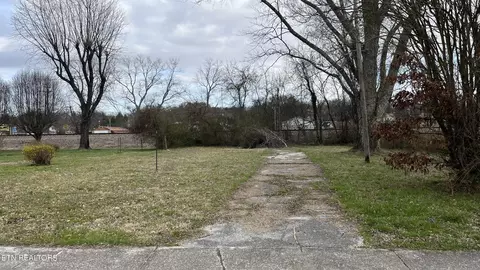 120 N Front Ave, Rockwood, TN 37854