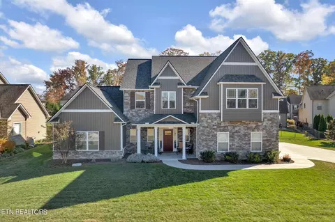 12324 Blacksburg Ln, Knoxville, TN 37922