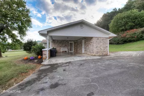 620 N Mohawk Dr, Erwin, TN 37650 photo 28