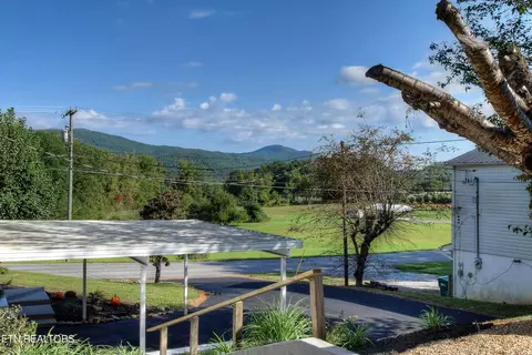 620 N Mohawk Dr, Erwin, TN 37650 photo 26