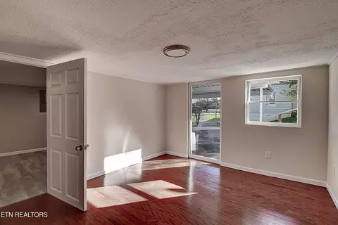 620 N Mohawk Dr, Erwin, TN 37650 photo 19