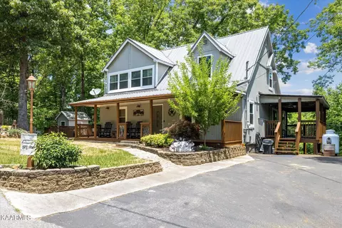 2243 Spence Mountain Loop, Sevierville, TN 37876
