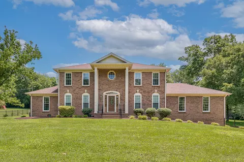 806 Steeplechase Dr, Brentwood, TN 37027