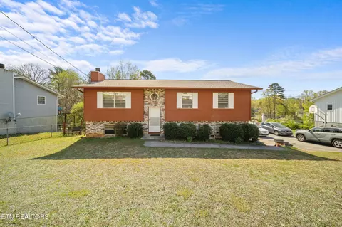 5821 Outer Dr, Knoxville, TN 37921