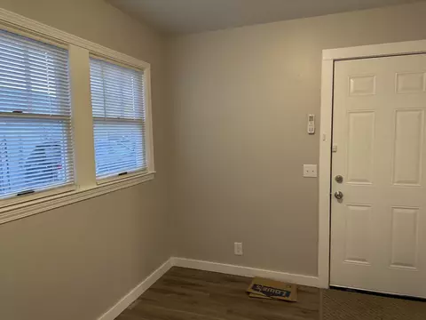 Entry Way - 618 E Vine St, Murfreesboro, TN 37130 photo 3 of 3