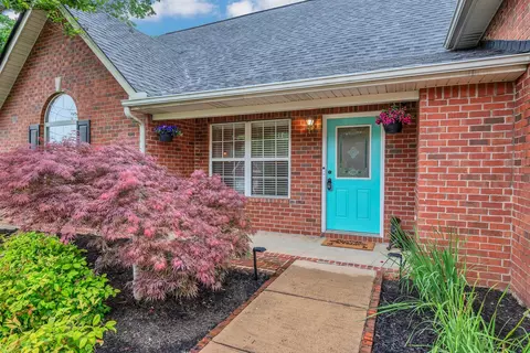 2305 Discovery Ct, La Vergne, TN 37086