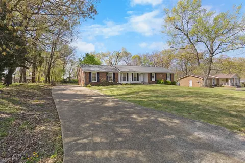 648 Bunker Hill Rd, Clarksville, TN 37042