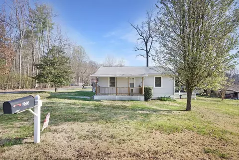 223 Caron Dr, Spring City, TN 37381