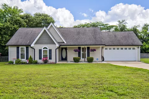 8820 Forest Pond Dr, Harrison, TN 37341