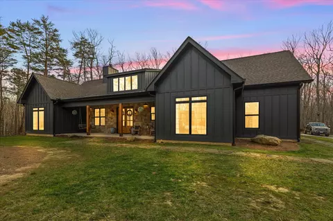 750 Lake Loop Rd, Menlo, GA 30731