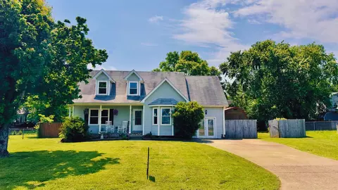 207 Vernon Traylor Dr, Smyrna, TN 37167