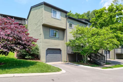 104 Summit Ridge Ct, Nashville, TN 37215