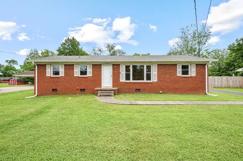 306 Blue Ribbon Pkwy, Shelbyville, TN 37160