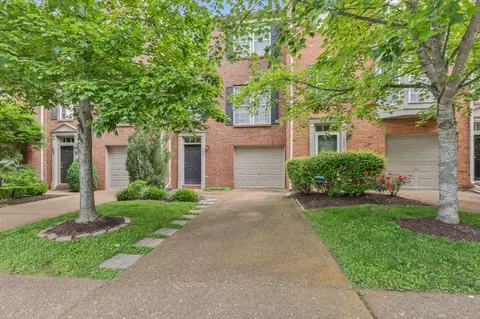 664 Huffine Manor Cir, Franklin, TN 37067