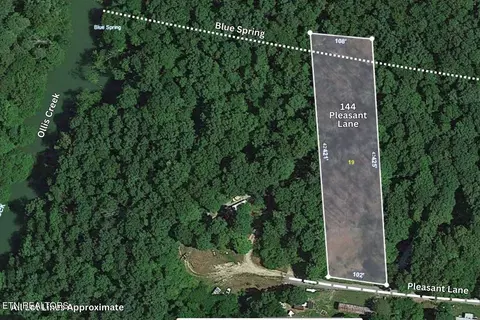 144 Pleasant Ln, La Follette, TN 37766