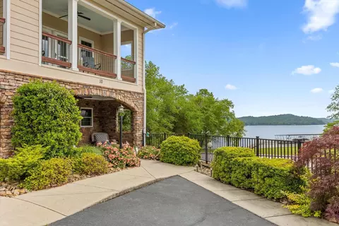 1235 New Lake Rd #10, Spring City, TN 37381