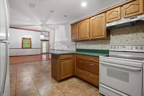 Kitchen - 6601 Hunter Rd, Harrison, TN 37341 photo 3 of 4