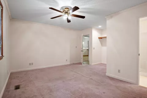 Bedroom - 6601 Hunter Rd, Harrison, TN 37341 photo 4 of 7