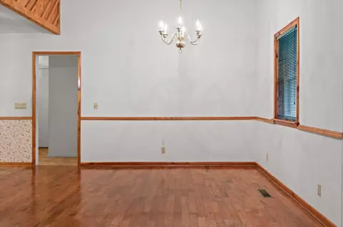 Dining - 6601 Hunter Rd, Harrison, TN 37341 photo 1 of 3
