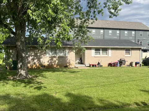 713 Kent Dr, Lebanon, TN 37087