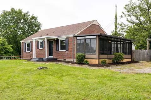 216 Graylynn Dr, Nashville, TN 37214