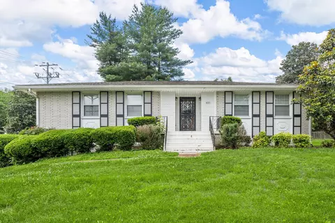 621 Mcmurray Dr, Nashville, TN 37211