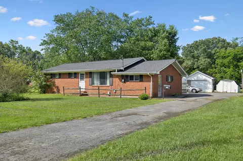 2732 Wayside Rd, Manchester, TN 37355