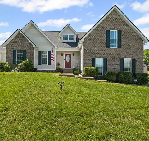 140 N Browns Ln, Portland, TN 37148
