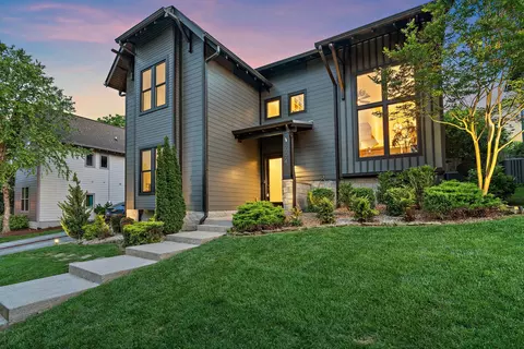 2724 Greenside Pl, Nashville, TN 37206