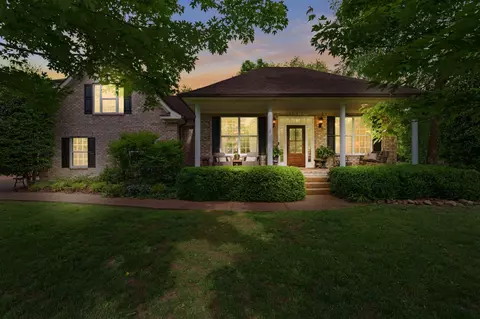 102 Lorelle Cir, Portland, TN 37148