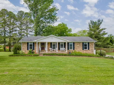 1205 Parker Dr, Pulaski, TN 38478