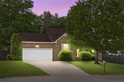 611 Bennington Ct, Clarksville, TN 37042